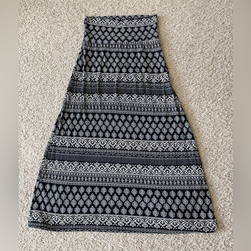 Urban Coco Black and White Maxi Skirt